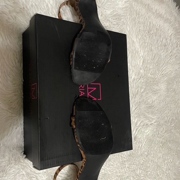 Cheetah heels 👠 - Picture 2 of 4